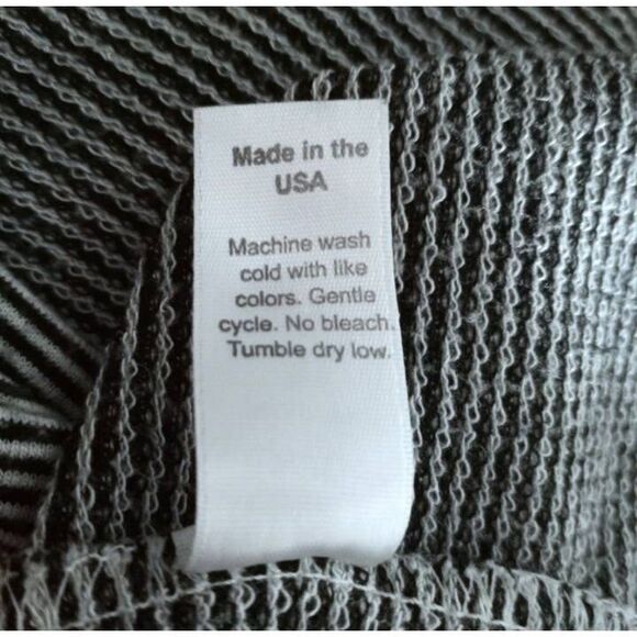 MICHAEL STARS BLACK & WHITE STRIPE  W/BEIGE SLEEVES SZ.OS EUC - Picture 6 of 6